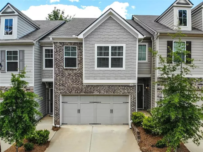 1561 BUTTERNUT CV, Stone Mountain, GA 30083