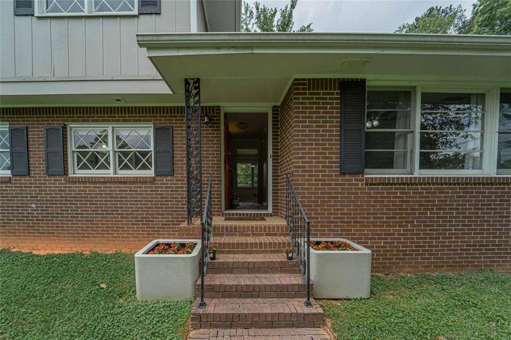 Lilburn, GA 30047,493 BRIGGS CIR SW