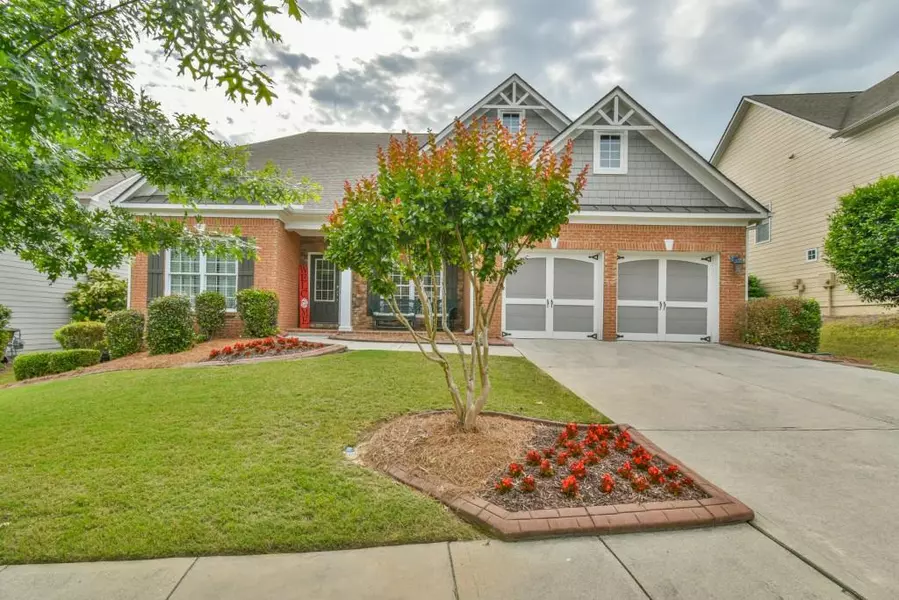 7827 Brass Lantern DR, Flowery Branch, GA 30542