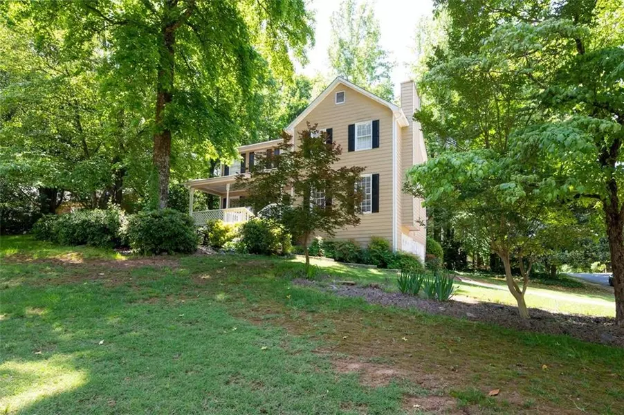 1499 TWIN COURTS LN SW, Marietta, GA 30008