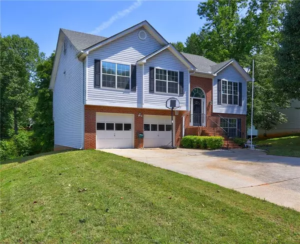 5520 Rolling Mist CT, Flowery Branch, GA 30542