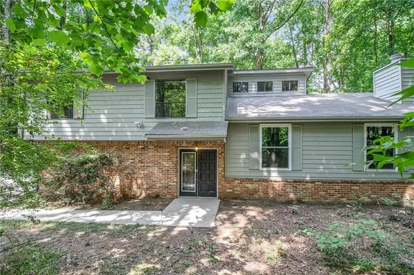 110 Ponderosa TRCE, Fayetteville, GA 30214