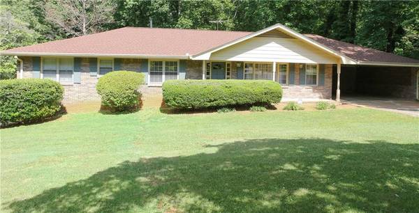 551 Mountain Park TRL, Stone Mountain, GA 30087