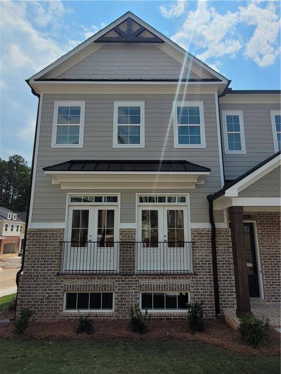 10005 River Rock DR, Roswell, GA 30076