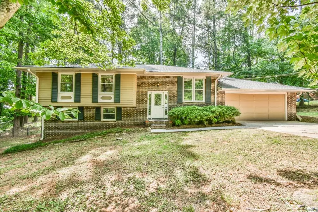 Marietta, GA 30066,2910 Woodgate CT