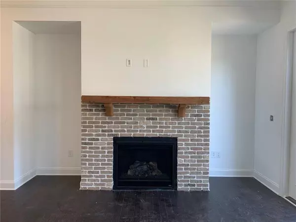 Atlanta, GA 30339,3920 Danube LN SE #4