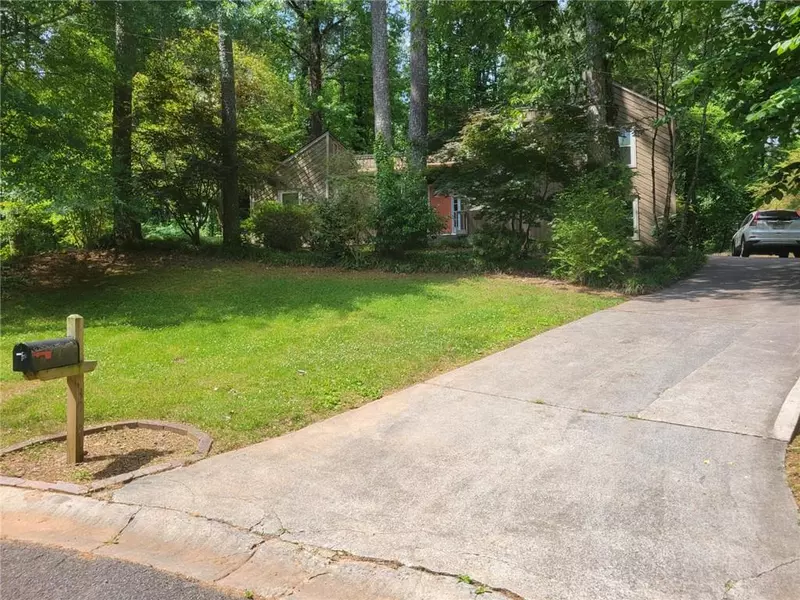 3013 Oak DR, Marietta, GA 30066