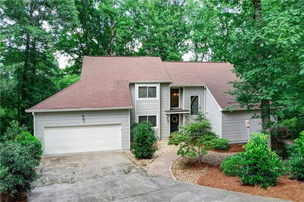 3462 Drayton DR NE, Roswell, GA 30075