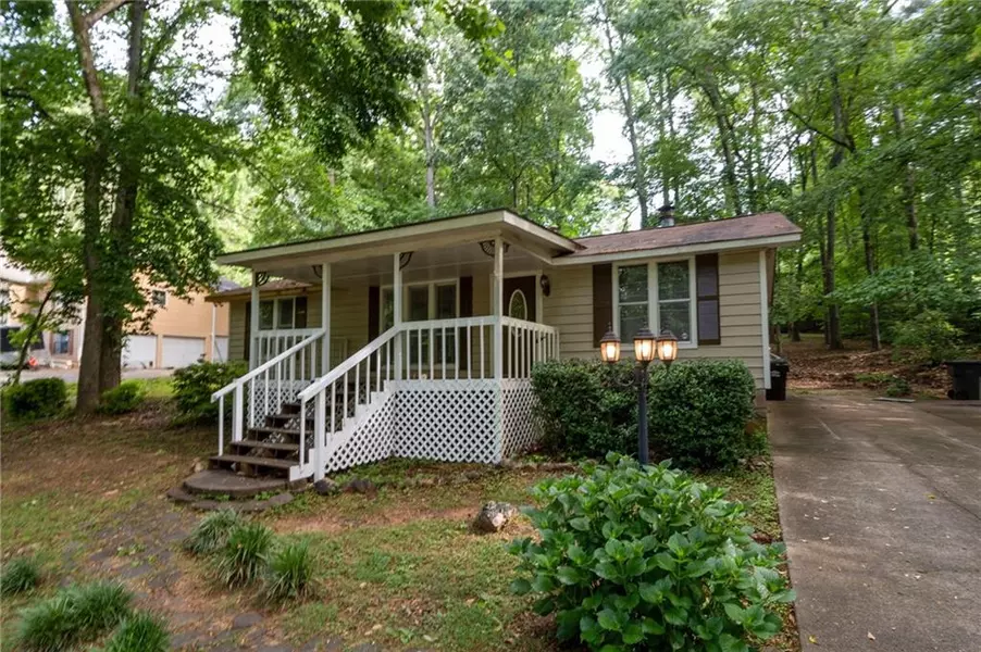 2264 Mohawk TRL, Acworth, GA 30102