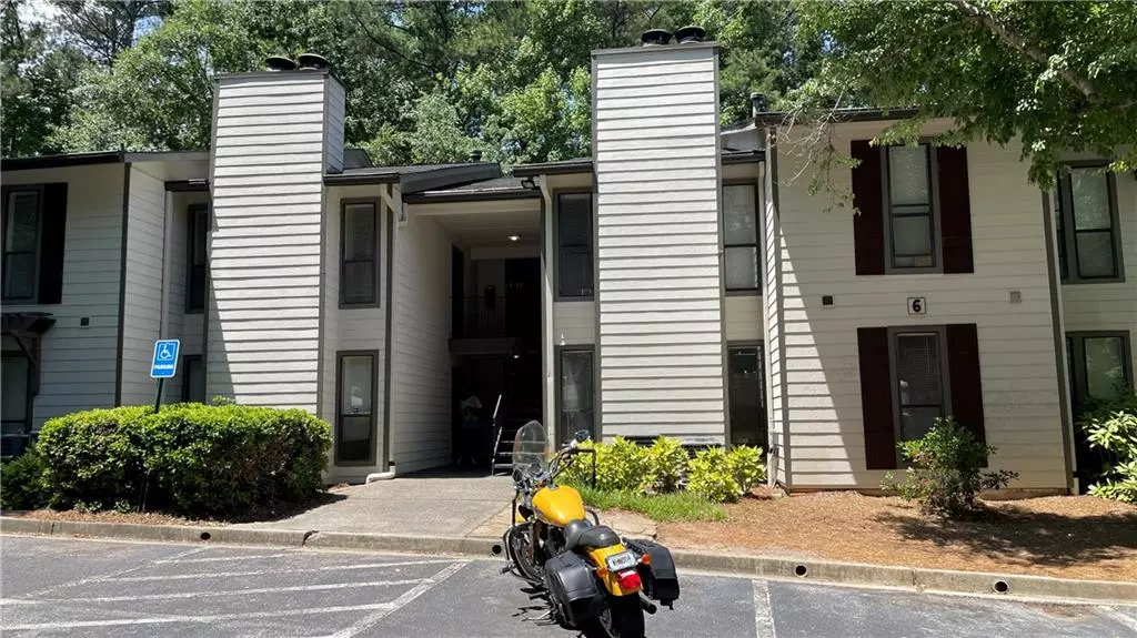 9400 Roberts DR #6C, Sandy Springs, GA 30350