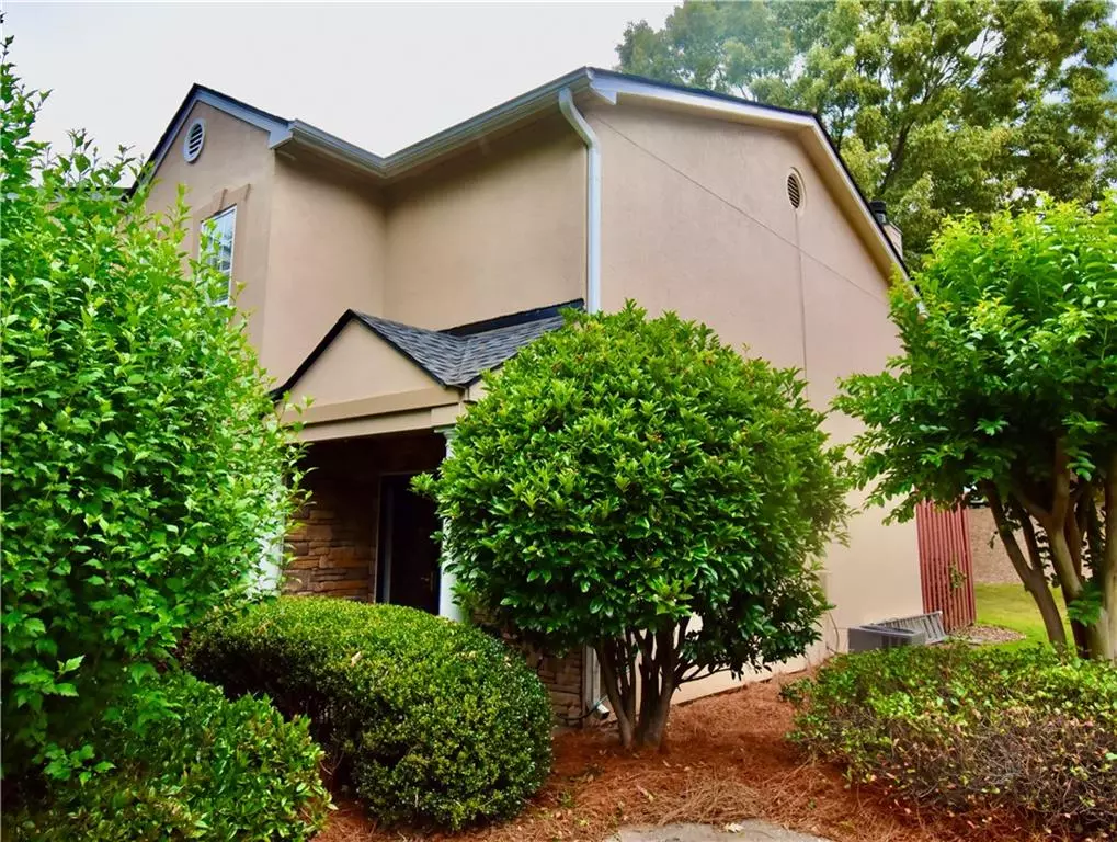 Sandy Springs, GA 30350,404 Masons Creek CIR