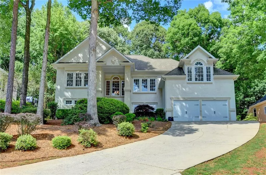 3338 Trails End RD NE, Roswell, GA 30075