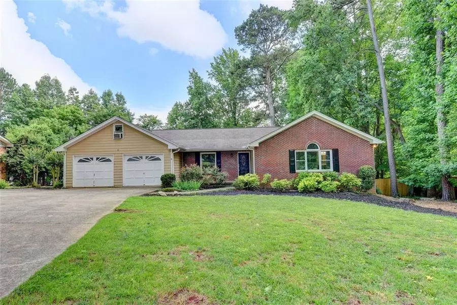 2842 Cardinal Lake DR, Duluth, GA 30096