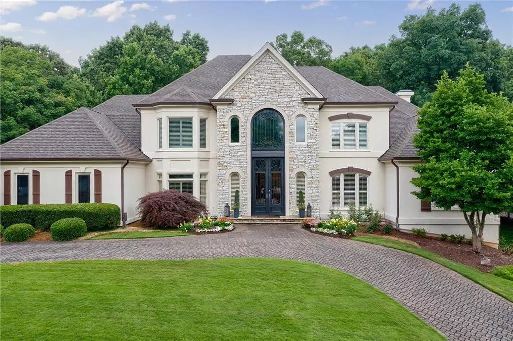 Atlanta, GA 30327,635 Widgeon LN