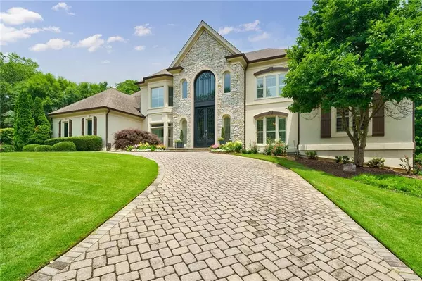Atlanta, GA 30327,635 Widgeon LN