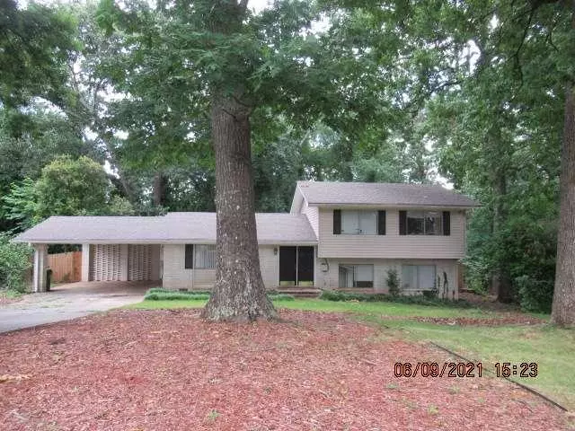 2186 Sterling Ridge RD, Decatur, GA 30032