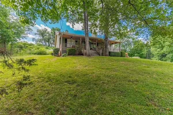 166 Day RD, Dawsonville, GA 30534