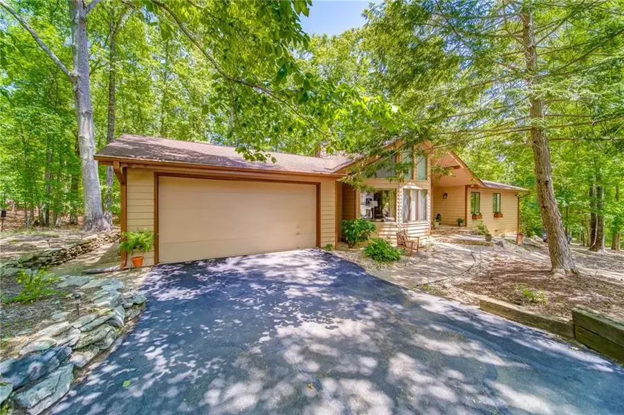 154 Pawnee ST, Waleska, GA 30183