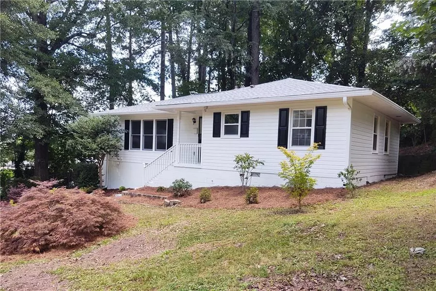 220 Woods DR NE, Marietta, GA 30060