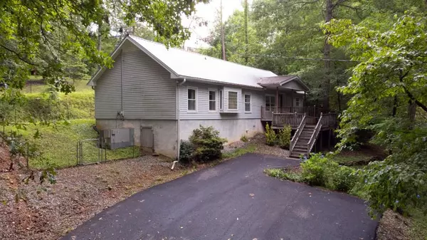 Dahlonega, GA 30533,245 Price LN