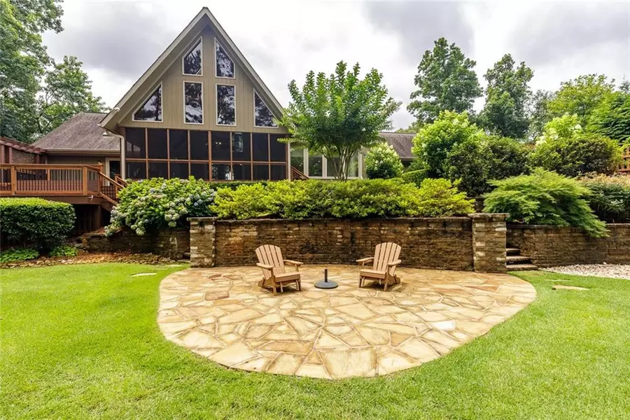 5032 Old Branch CT, Dunwoody, GA 30338