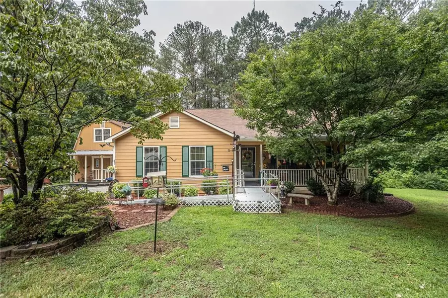 4204 Timber Trace RD, Loganville, GA 30052