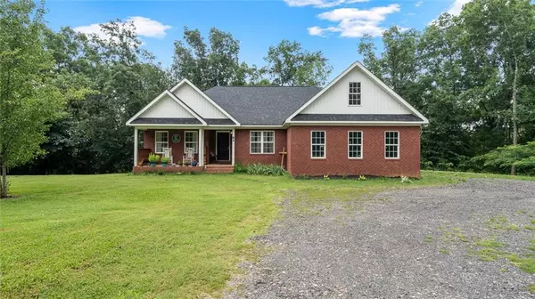 84 Siniard RD NW, Adairsville, GA 30103