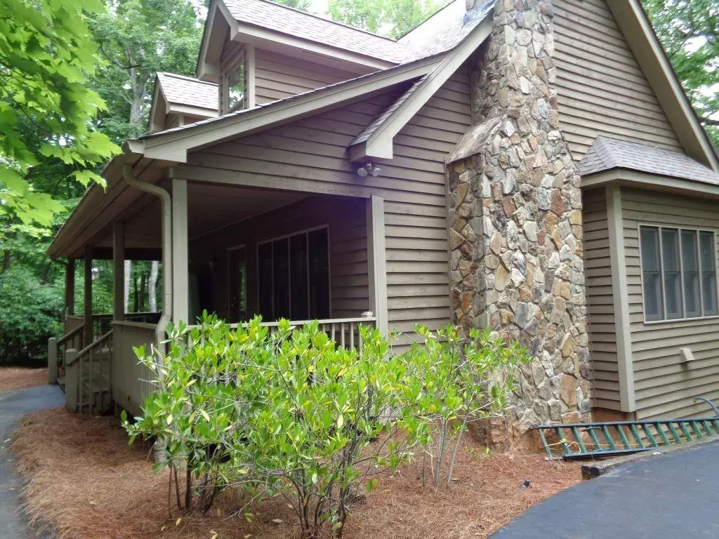 Big Canoe, GA 30143,719 Wake Robin DR