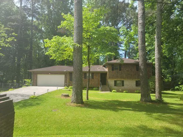 682 MAPLE DR, Riverdale, GA 30274