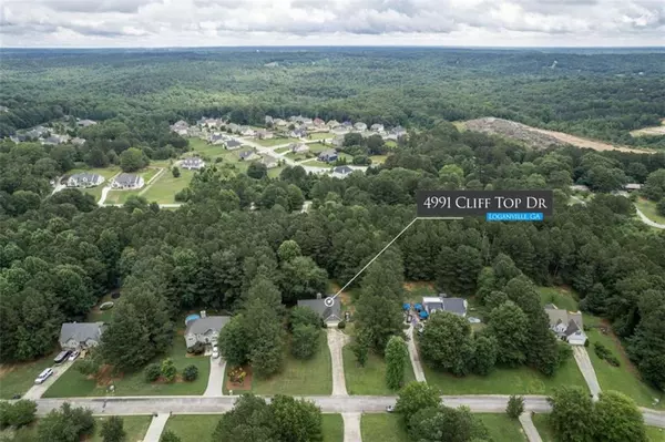 4991 Cliff Top DR, Loganville, GA 30052