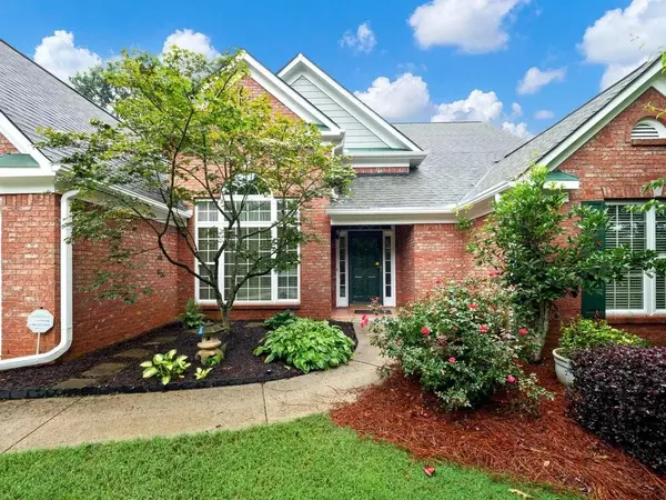 Flowery Branch, GA 30542,6120 Saddlehorse DR