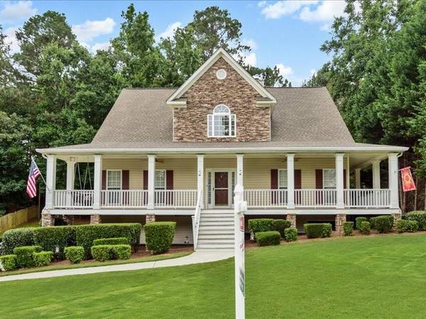 82 Vineyard DR, Dallas, GA 30132