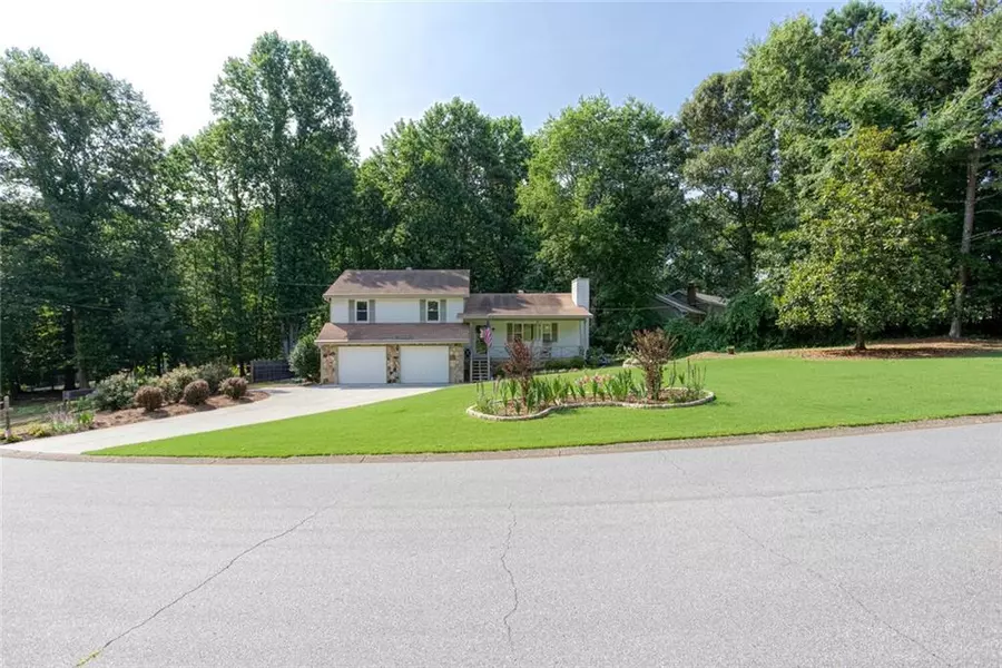 4591 Lost Mountain DR, Powder Springs, GA 30127