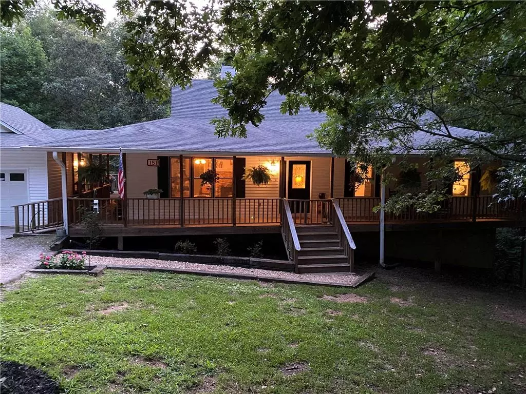 Dahlonega, GA 30533,151 Christy LN