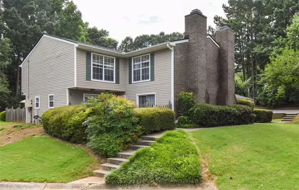 557 PICKETTS BEND CT, Marietta, GA 30008