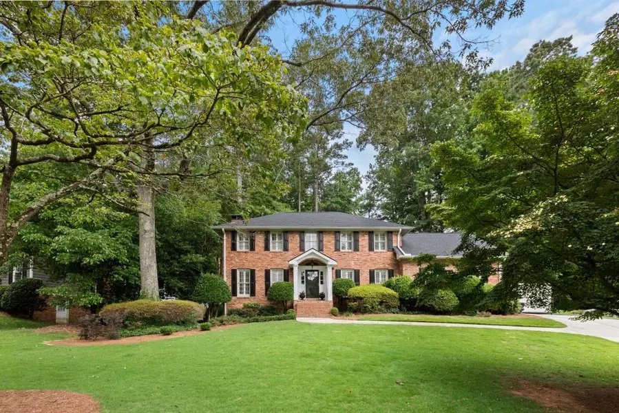 5524 Glenrich DR, Dunwoody, GA 30338