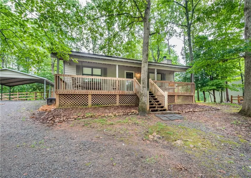 1379 Villa DR, Ellijay, GA 30540