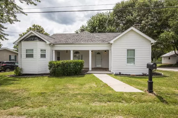 100 Forest AVE, Toccoa, GA 30577