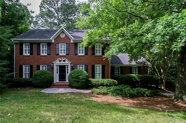 6120 Pin Oak LN, Alpharetta, GA 30005