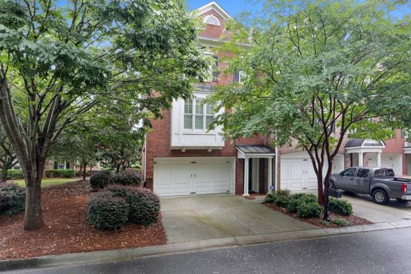 1701 Legacy Cove LN, Roswell, GA 30075