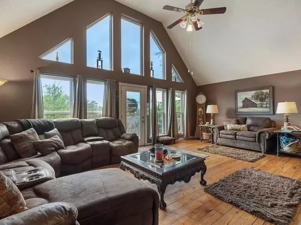 Woodstock, GA 30188,300 01 Reece TRL