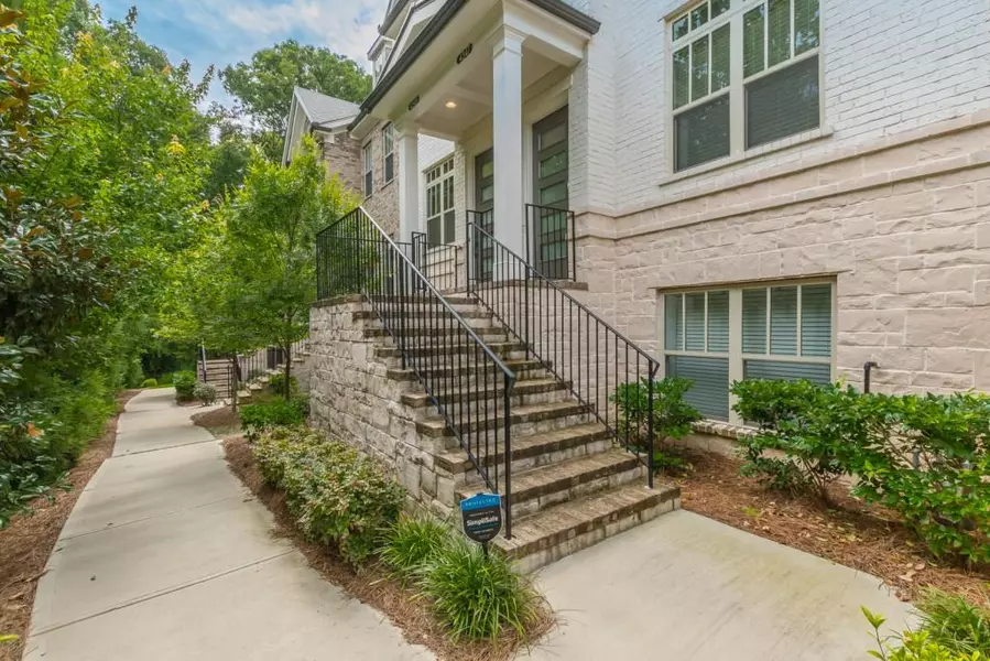 4349 Parkside PL, Sandy Springs, GA 30342