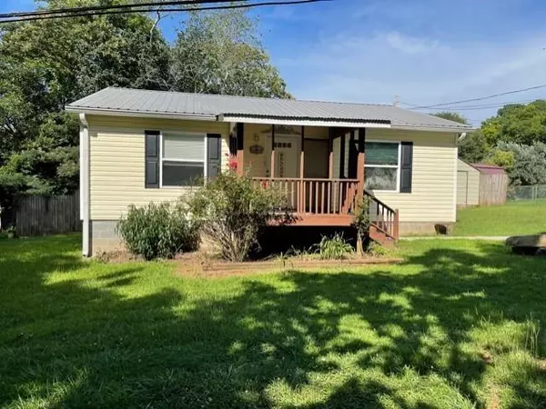 56 Ash Street, Commerce, GA 30529