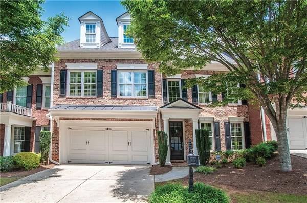 1007 Village Green CIR, Roswell, GA 30075