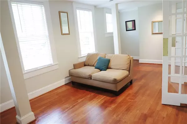 Atlanta, GA 30305,2855 Peachtree RD NE #308