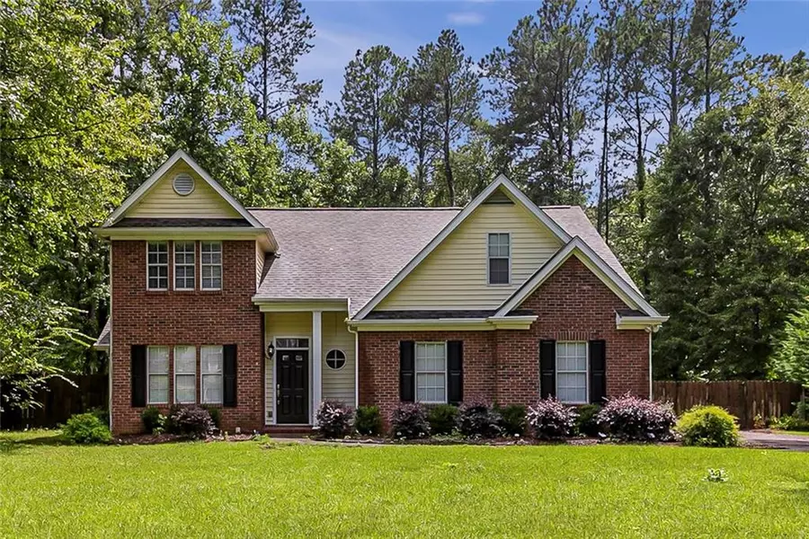 627 Ambrose LN, Peachtree City, GA 30269