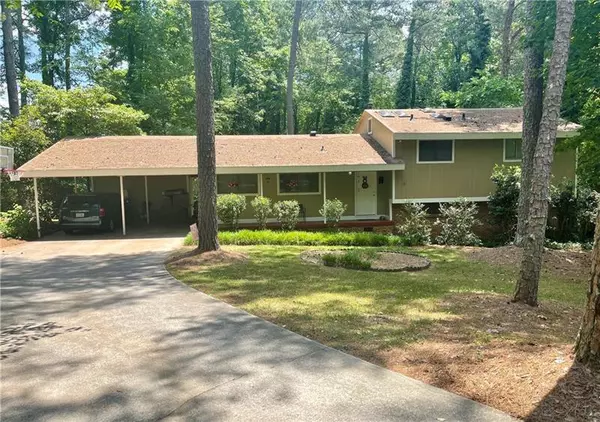 2079 Rosser PL, Stone Mountain, GA 30087