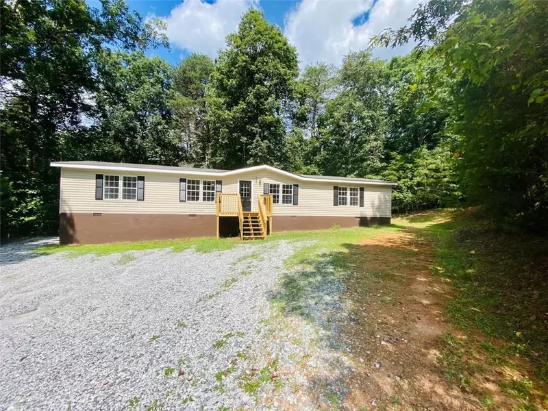 447 Oak View TRL, Cleveland, GA 30528