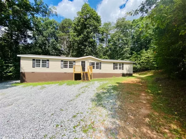 Cleveland, GA 30528,447 Oak View TRL