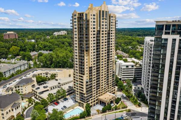 3481 Lakeside DR #2701, Atlanta, GA 30326